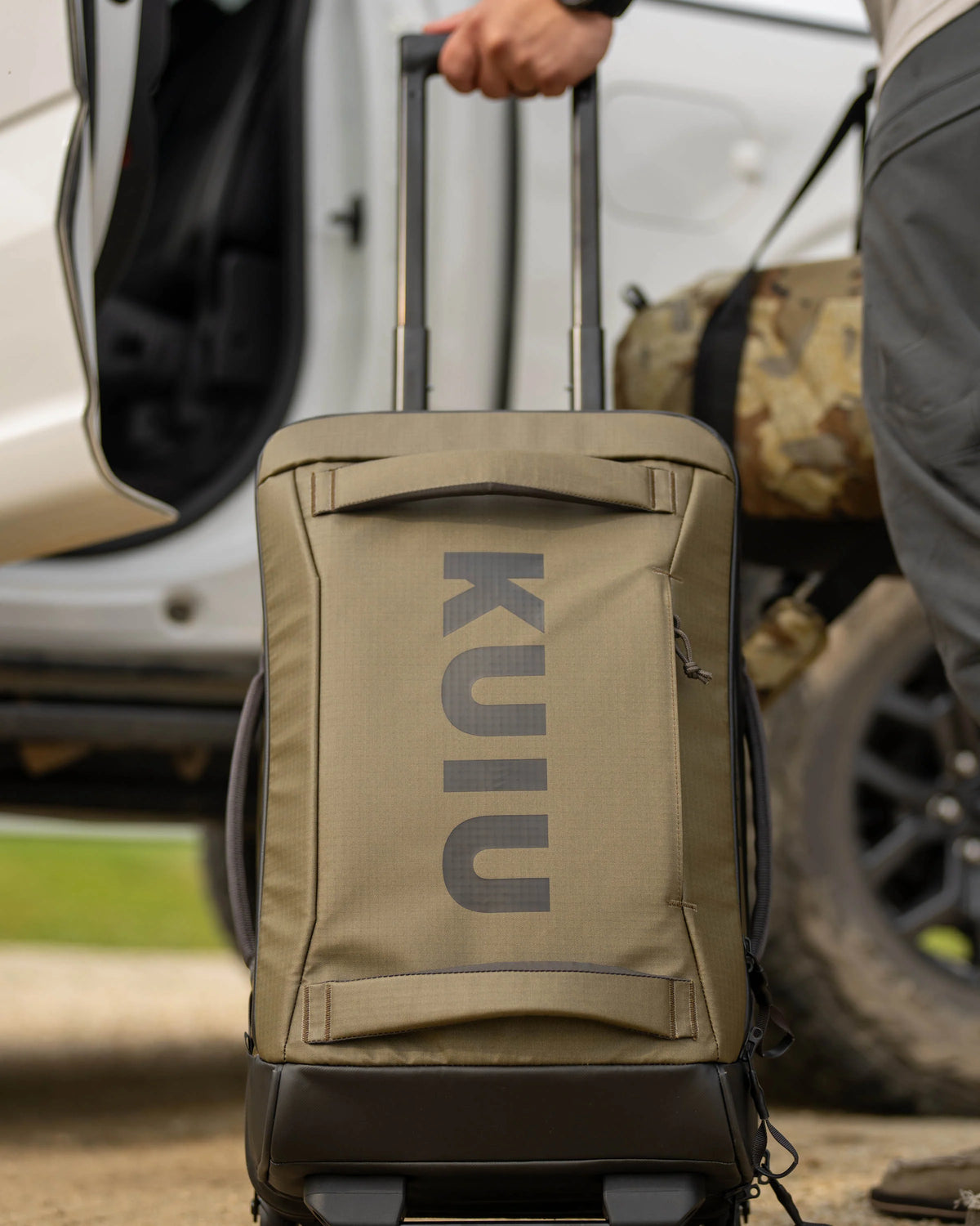 Waypoint 3000 Carry-On Roller | Bourbon